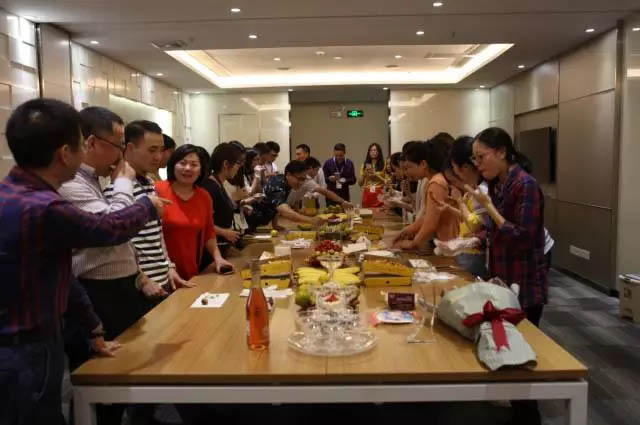 博皓再次获得中国巨石&ldquo;最具成长性合作伙伴&rdquo;奖，举行庆功会