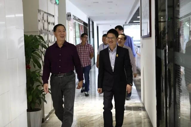 热烈祝贺渔船渔机渔具行业协会特有工种技能鉴定广东工作站玻璃钢糊制工培训与鉴定中心在广东博皓顺利落成揭牌！-4