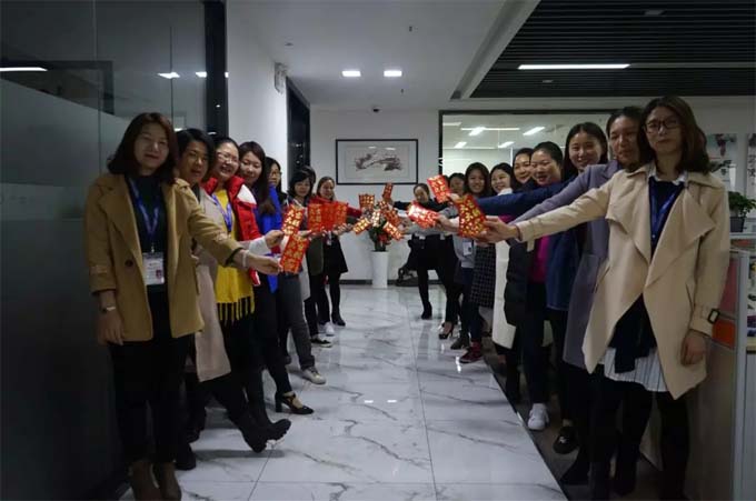 在充满柔情,盈盈关爱的博皓大家庭,每一位女神都活出了自己的风采