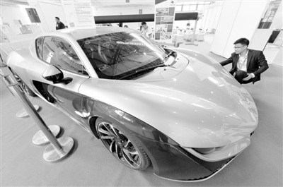 碳纤维全覆盖！新型纯电动跑车亮相2019第十五届先进复合材料制品展