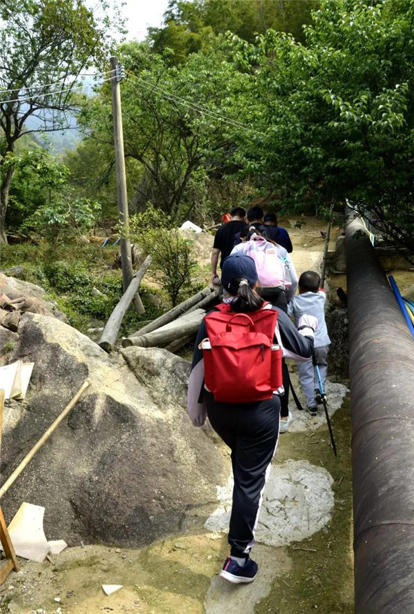 博行天下俱乐部走进从化十登的第二峰-鸡枕山     -2