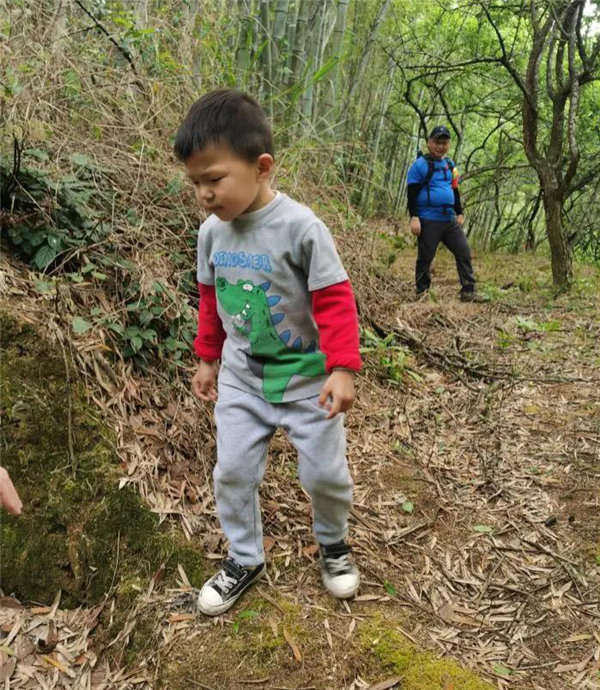 博行天下俱乐部走进从化十登的第二峰-鸡枕山     -3