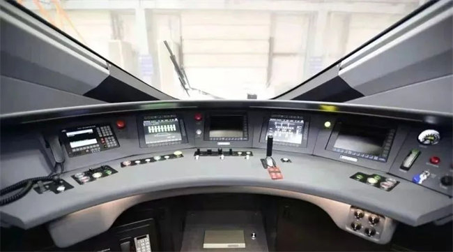 亚运版&ldquo;复兴号&rdquo;亮相，司机台采用新一代高强度碳纤维复合材料打造