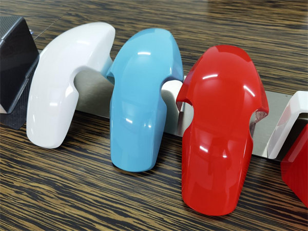 多彩的胶衣面层