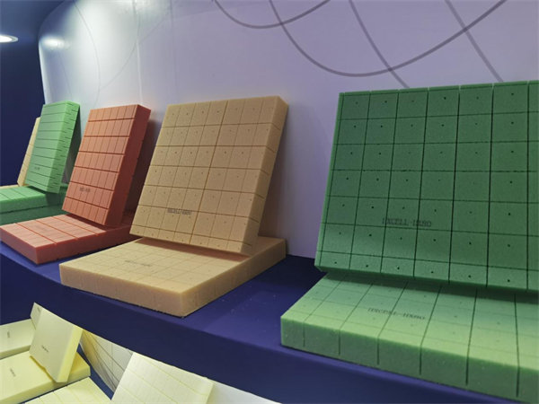 玻璃钢夹芯材料