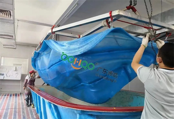 VPI硅胶真空成型法生产钓鱼艇