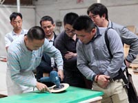 打磨抛光-2014年第六期广州博皓玻璃钢模具制作培训班