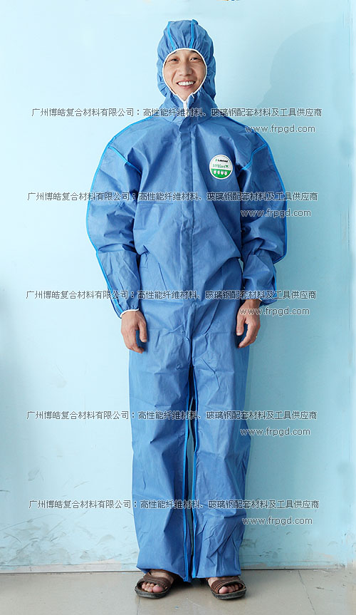 广州博皓赖经理陪同日本客户在仓库参观高性能纤维材料及玻璃钢配套材料产品