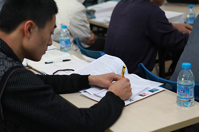 广州博皓复合材料有限公司玻璃钢模具操作培训班第3期第1天（谭永枝主讲）