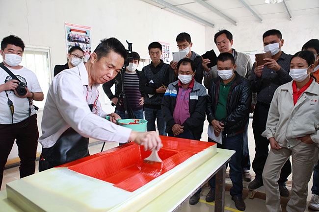 广州博皓复合材料有限公司玻璃钢模具操作培训班第3期第1天（谭永枝主讲）