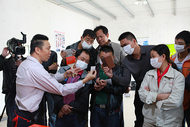 广州博皓复合材料有限公司玻璃钢模具操作培训班第3期第1天（谭永枝主讲）