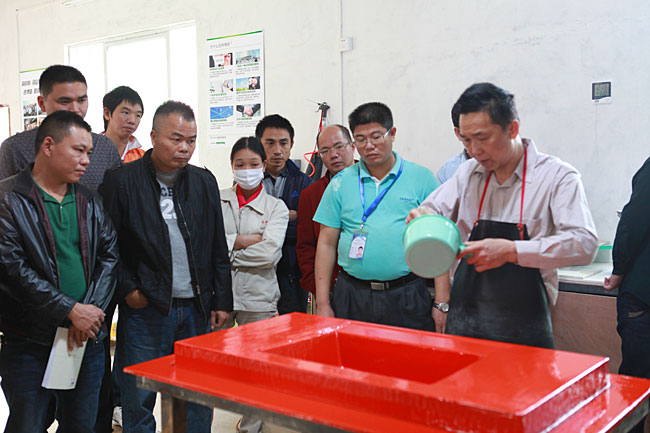 广州博皓复合材料有限公司玻璃钢模具操作培训班第3期第1天（谭永枝主讲）