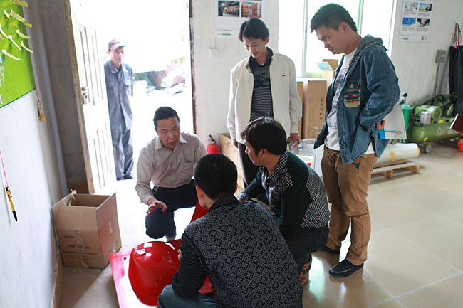 广州博皓复合材料有限公司玻璃钢模具操作培训班第3期第2天（谭永枝主讲）