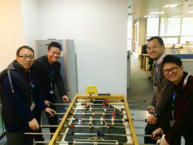 广州博皓董事长赖厚平、副总方绍平与金陵帝斯曼公司高层合影