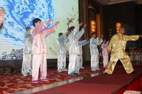 博皓太极班表演《太极拳》