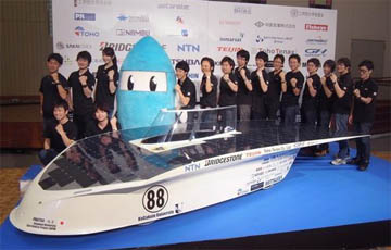 日本成功研制新型碳纤维太阳能动力汽车