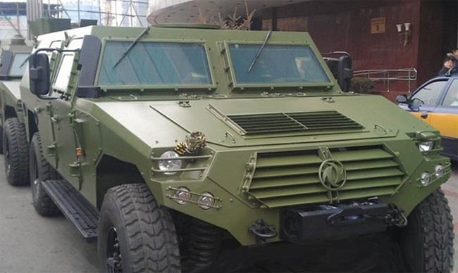 复合材料多级防护轻型装甲型车体