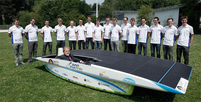 比利时最新款生物基树脂太阳能车参加世界太阳能挑战赛