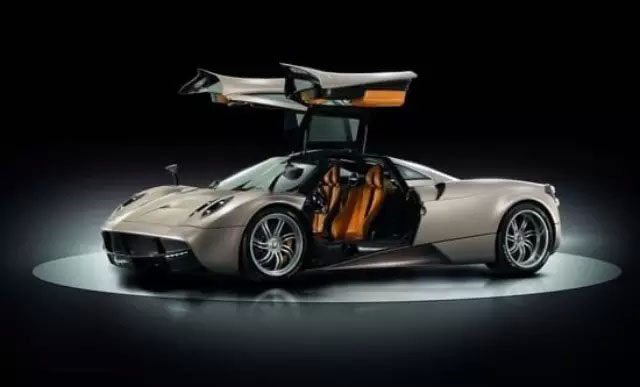 碳纤维复合材料与汽车之间的不解之缘！-1