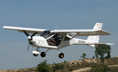 先进复合材料打造的运动私人飞机阿波罗A-22