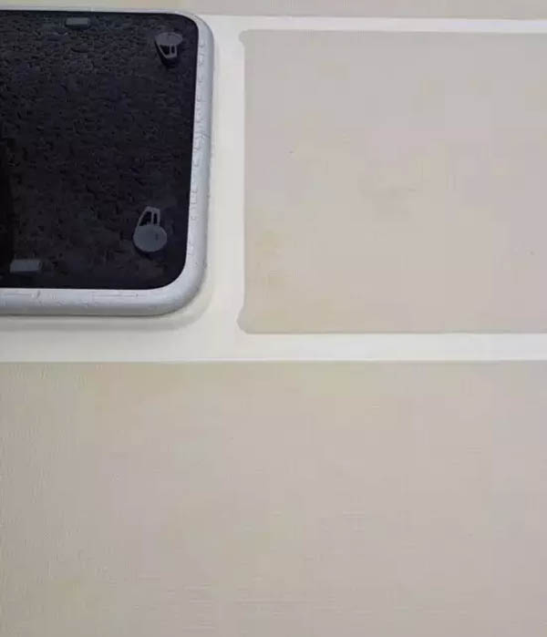 止滑板胶衣出现局部黄变的问题