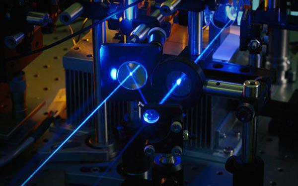 高功率紫外激光用于加工碳纤维复合材料