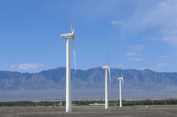 蔚为壮观的新疆风能发电场
