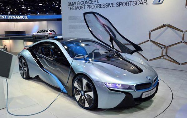 宝马碳纤维复合材料电动车