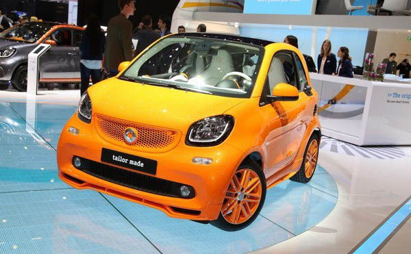 Smart Fortwo轿车车顶采用轻质夹芯复合材料