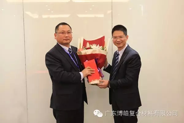 十周年风雨同舟奖