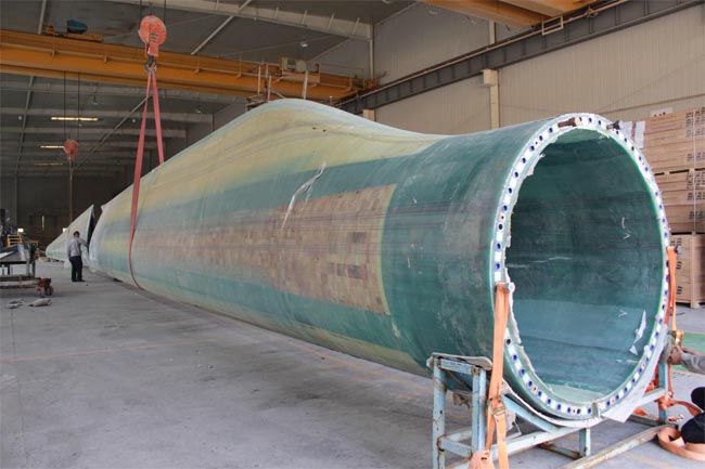 中科宇能、华翼风电公司顺利完成7MW分段叶片试制及试验-1