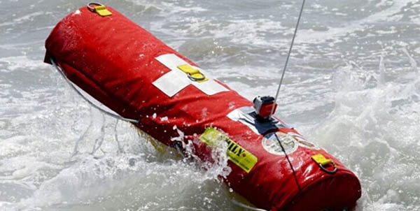 用凯夫拉纤维和航空级复合材料研发的海上救生筏