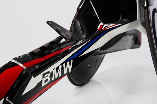 宝马设计新款碳纤维轮椅助力巴西残奥会