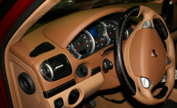 碳纤维复合材料让汽车更轻松畅通