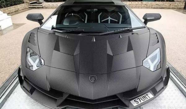 碳纤维复合材料让汽车更轻松畅通