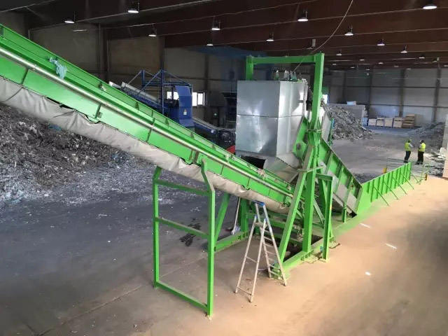 在欧洲，力联思早在2012年就开始与合作伙伴探讨使用玻璃钢粉碎料制造水泥的生态效益，通过共同加工实现复合材料再利用已成为现实